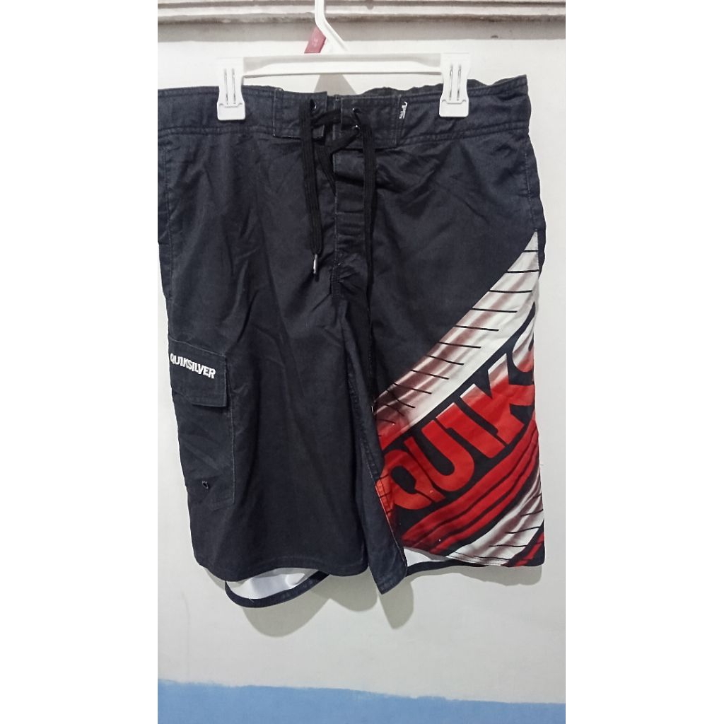 Celana Pendek Surfing QuickSilver