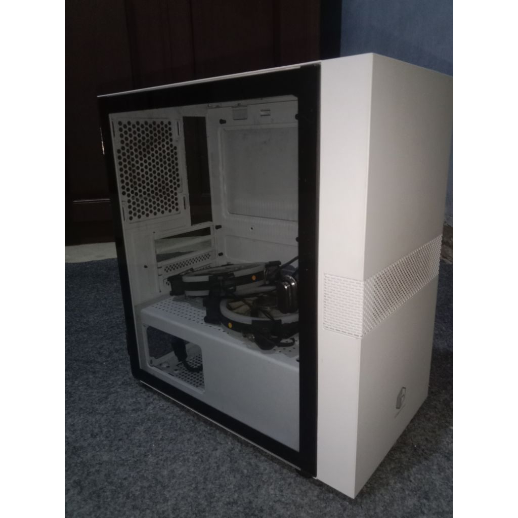 Cube Gaming Ozzlo White M-ATX Casing PC