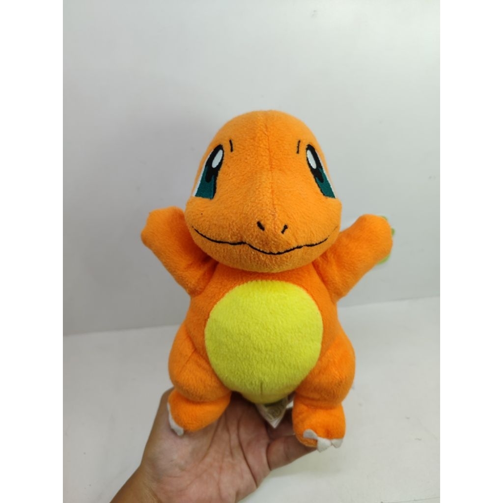boneka charmender pokemon api original tomy