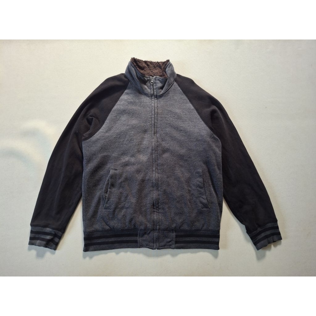 JAKET TRACKTOP UNIQLO SHERPA ORIGINAL 100%