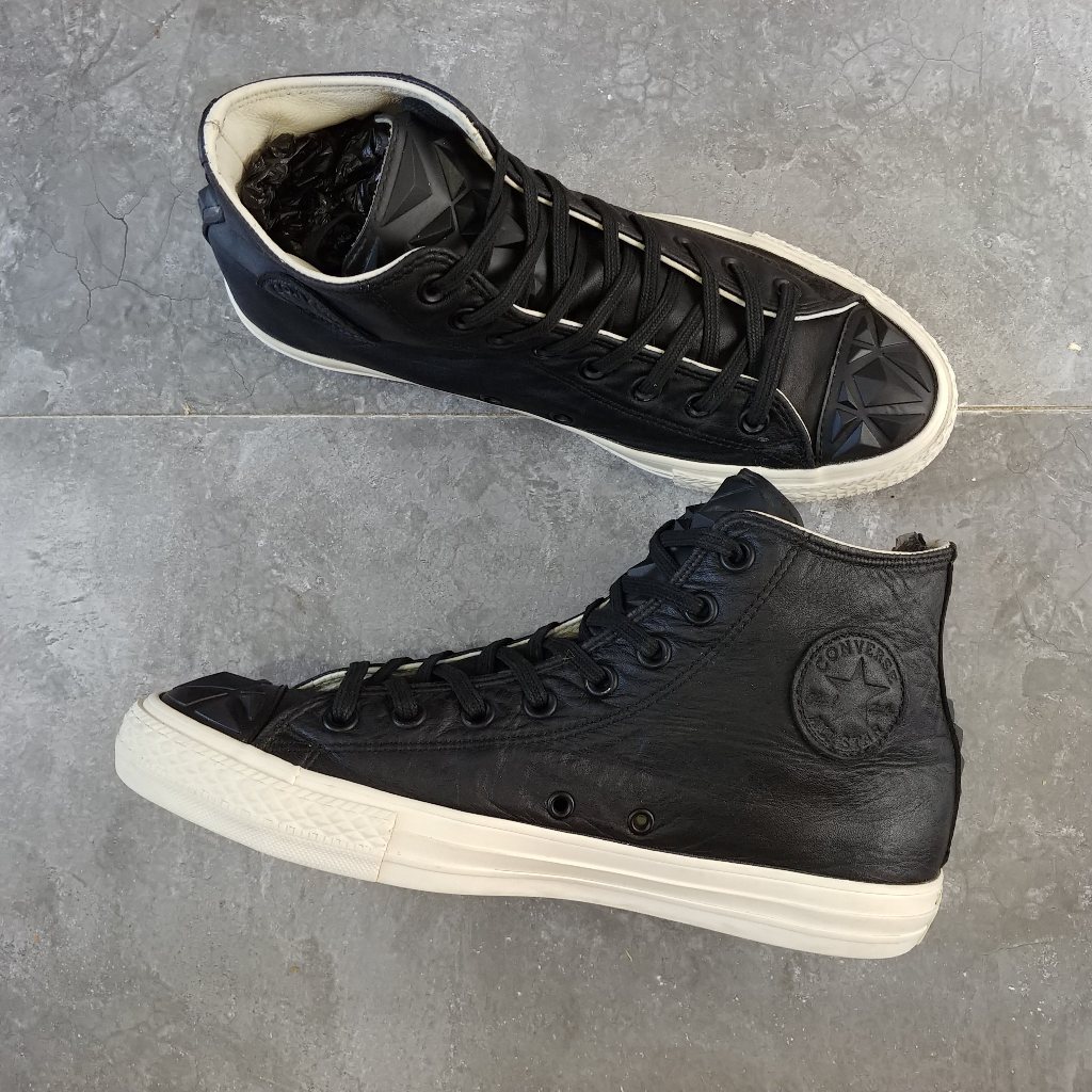 ( Size 42 ) Converse Chuck Taylor Hi Leather CNY Year of the Goat 2015 Original