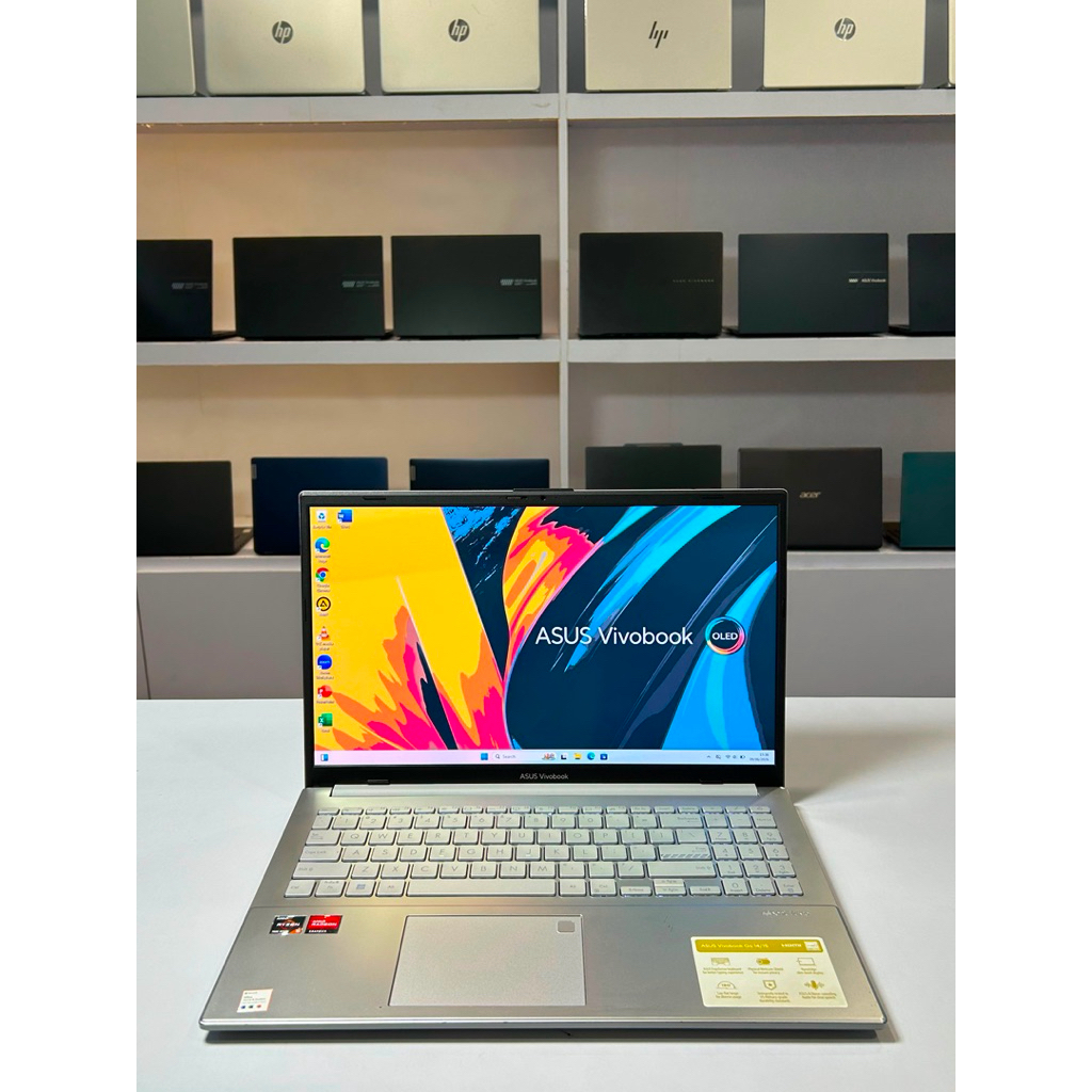 Asus Vivobook E1504FA OLED