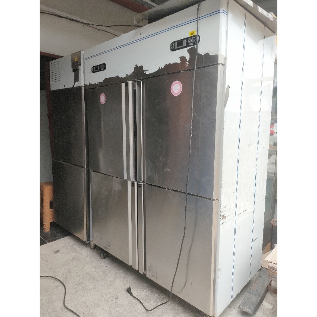 GEA UPRIGHT COMBI CHILLER FREEZER URFC-1200-4D Bekas