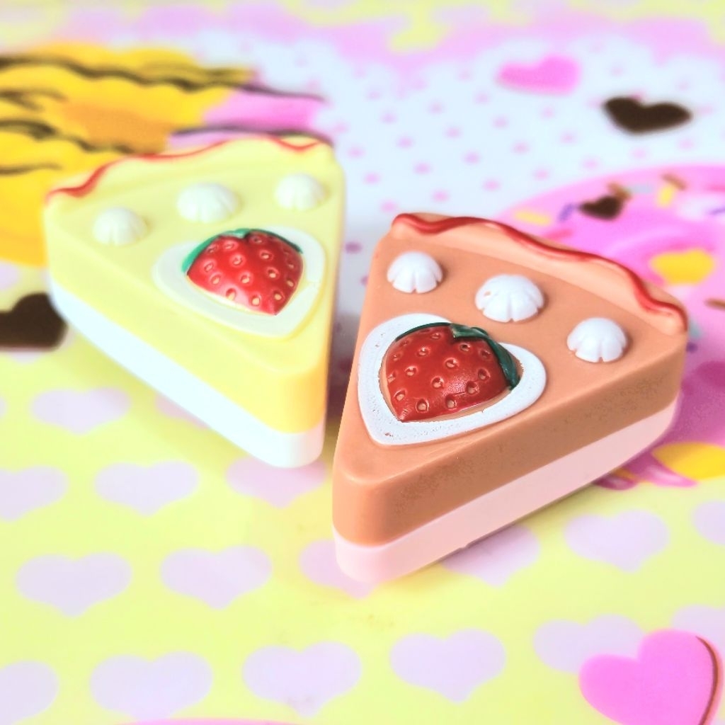 Heisei Retro Mini Strawberry Cakes Set