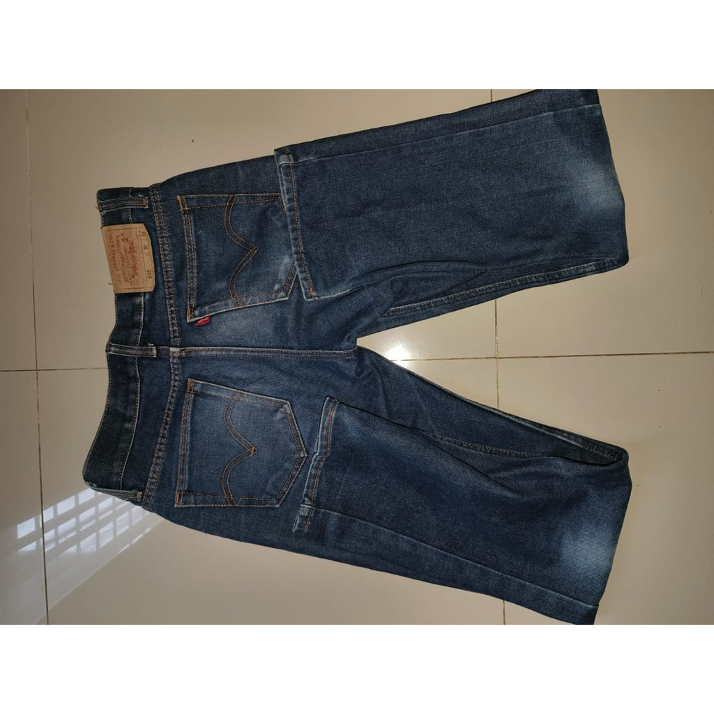 Celana Levis USA