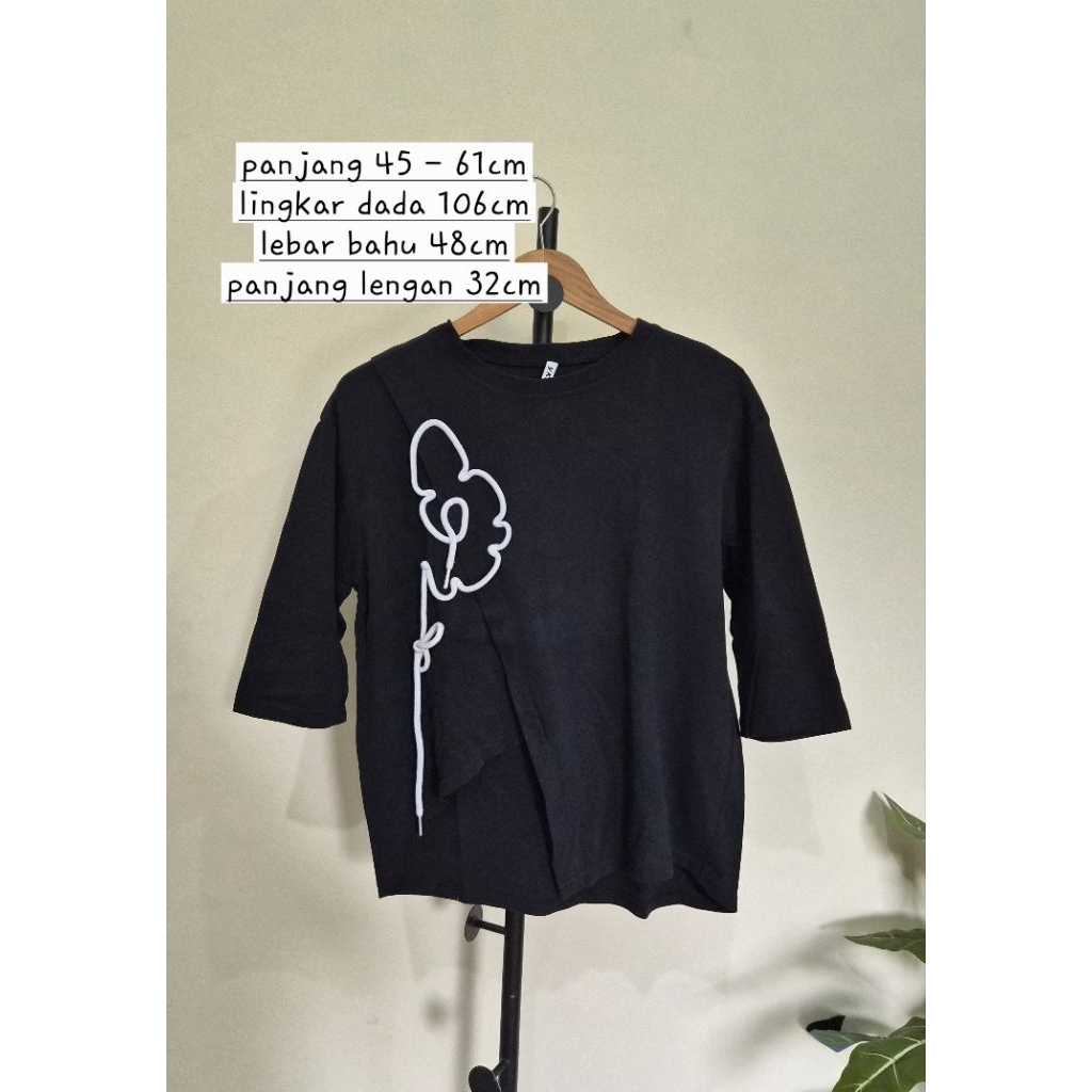 Kaos fashion/ kaos hitam/ kaos bunga tali