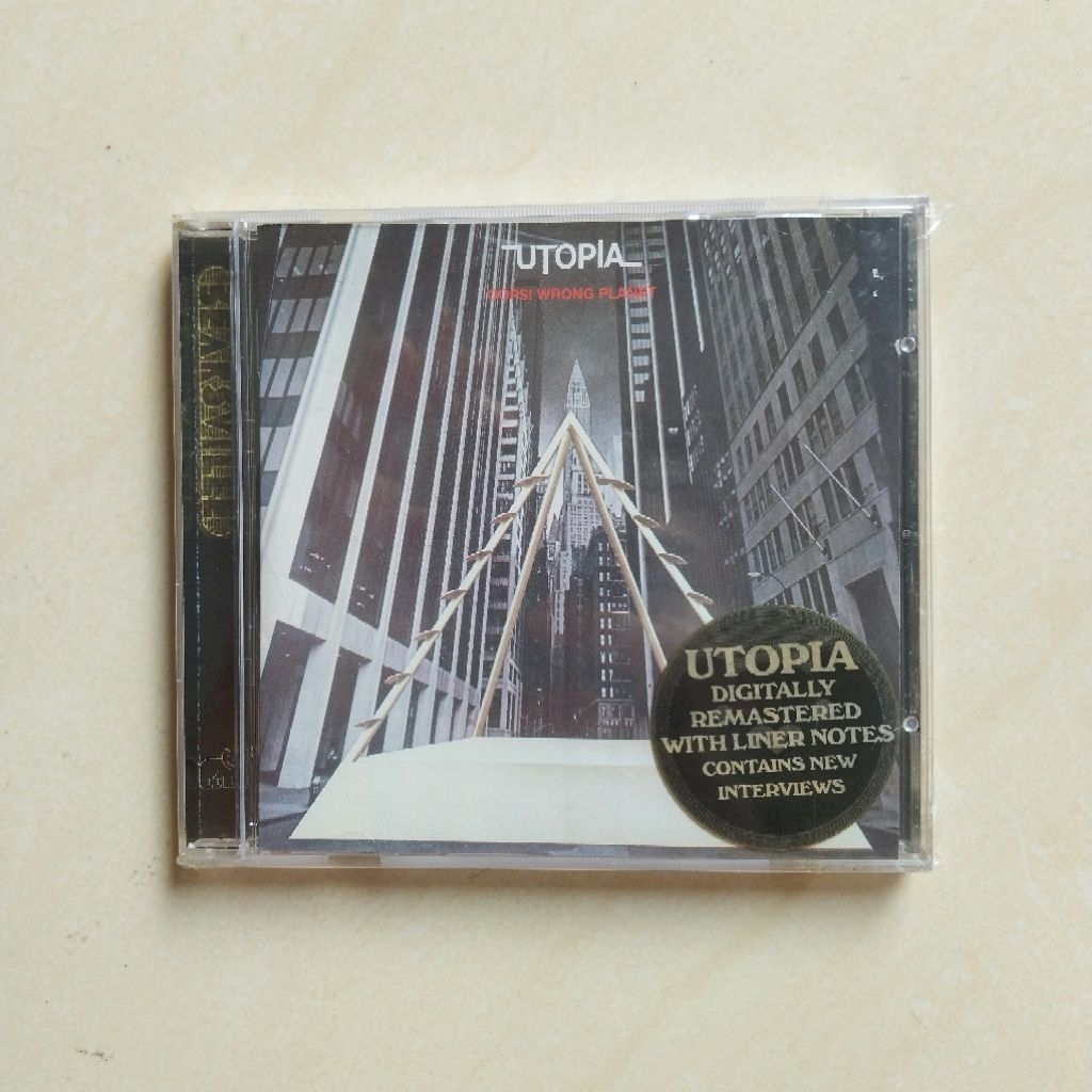 CD UTOPIA ALBUM OOOPS WRONG PLANET / SWING TO THE RIGHT ( IMPORT )