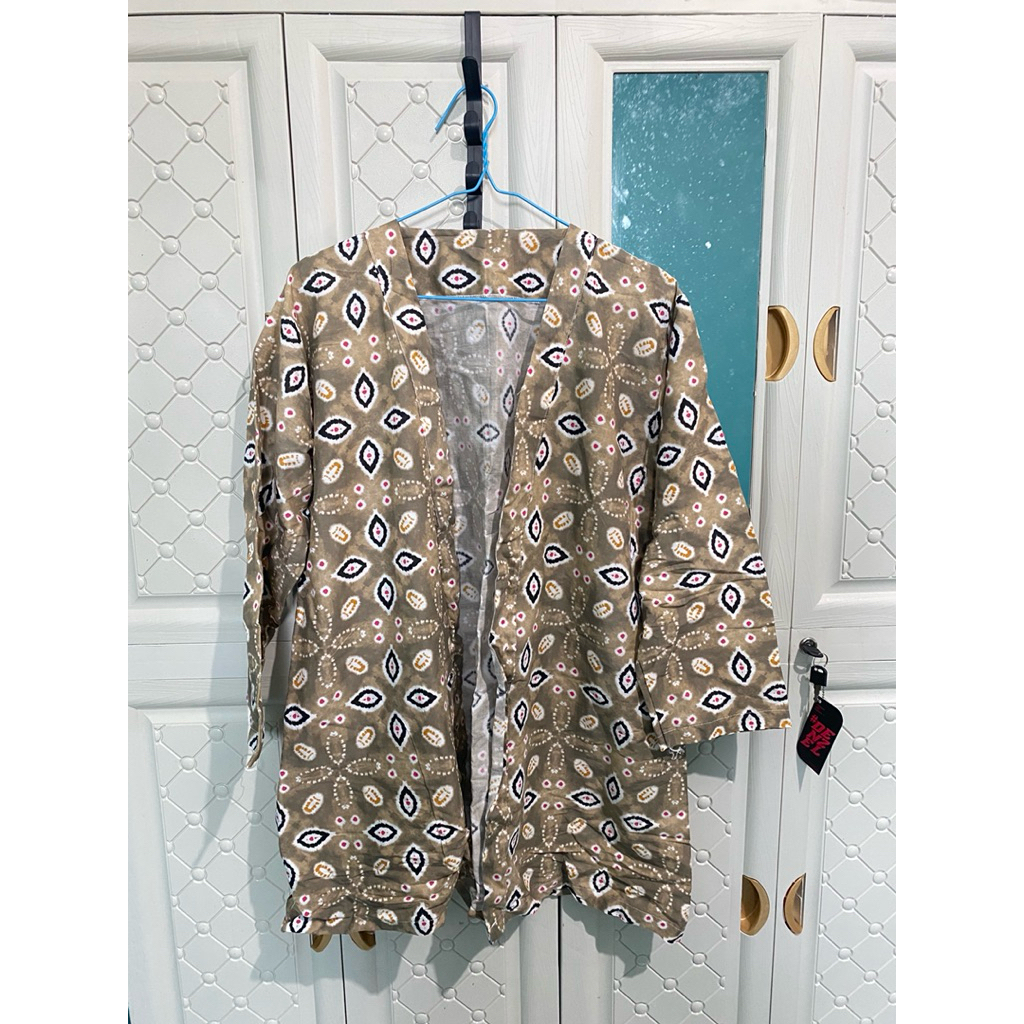 PRELOVED outer diamond batik, cardigan batik, outer kantoran, outer kondangan, baju formal, baju sec