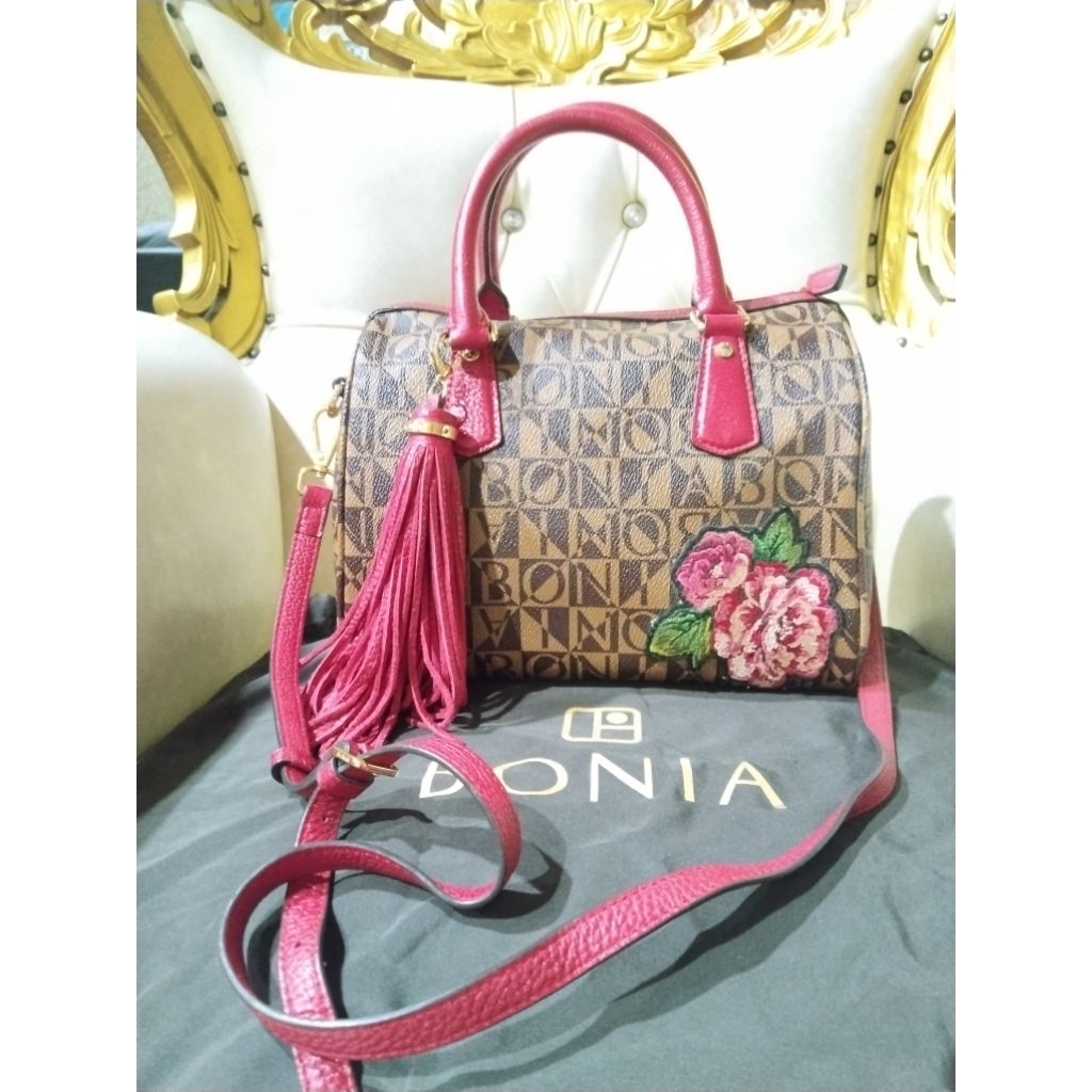 Tas BONIA bekas pemakaian, second seken preloved