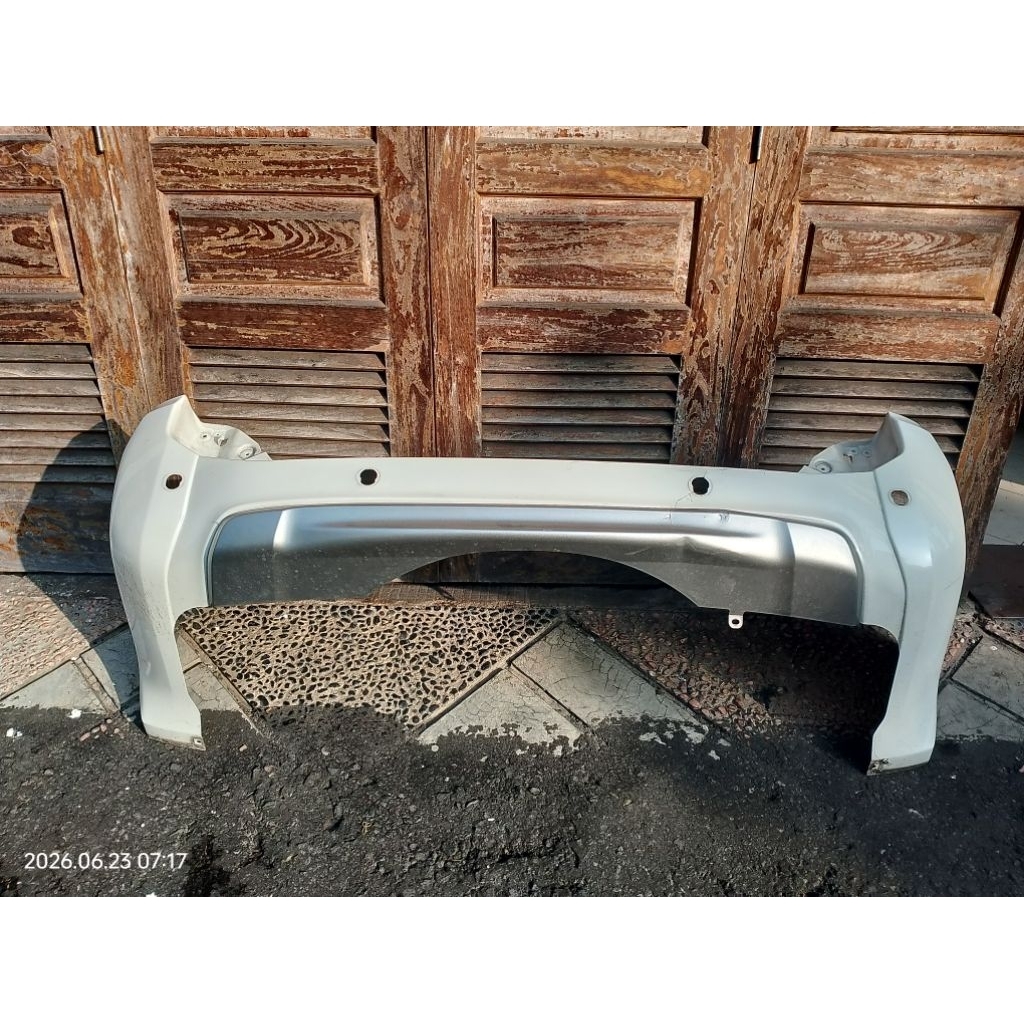 bemper belakang pajero 2017