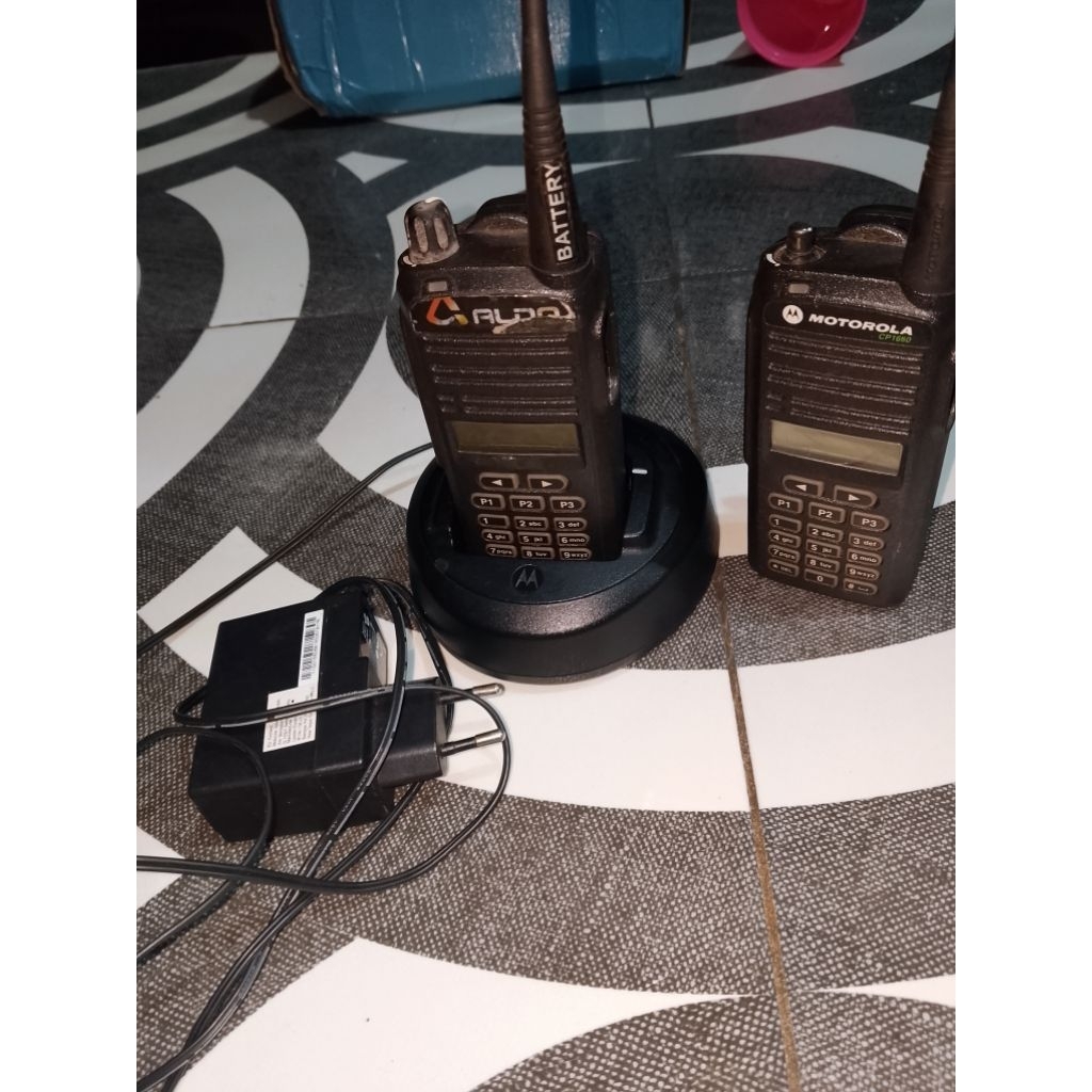 HT HANDY TALKY MOTOROLA