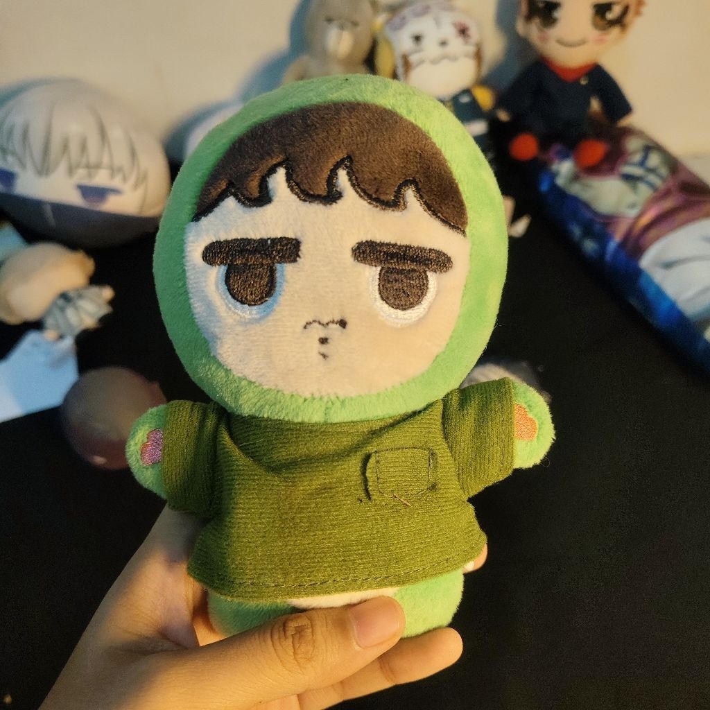 EXO Kyungsoo D.O. berukuran 10 cm atau boneka 'Dyobuki'.