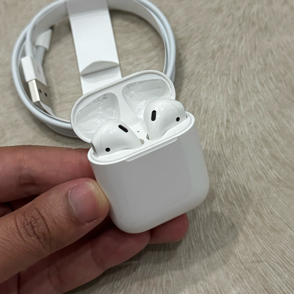 Airpods Gen 2 Bekas Garansi Resmi Mulus Banget