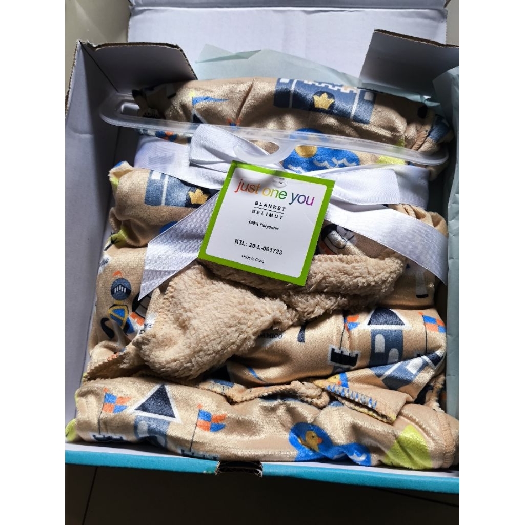 NEW EX KADO HAMPERS SELIMUT BAYI JUST ONE YOU