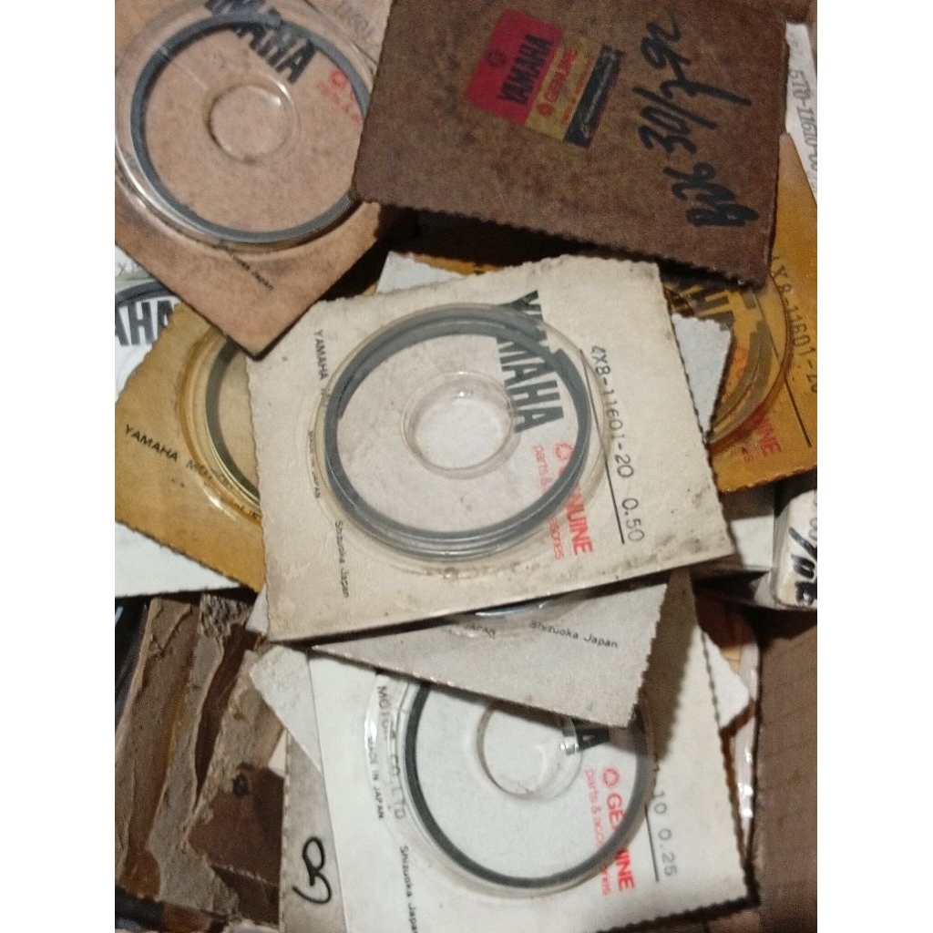 ring seker ring piston yamaha RX S RX spesial OS,25 OS,50 OS,75 original japan 4x8