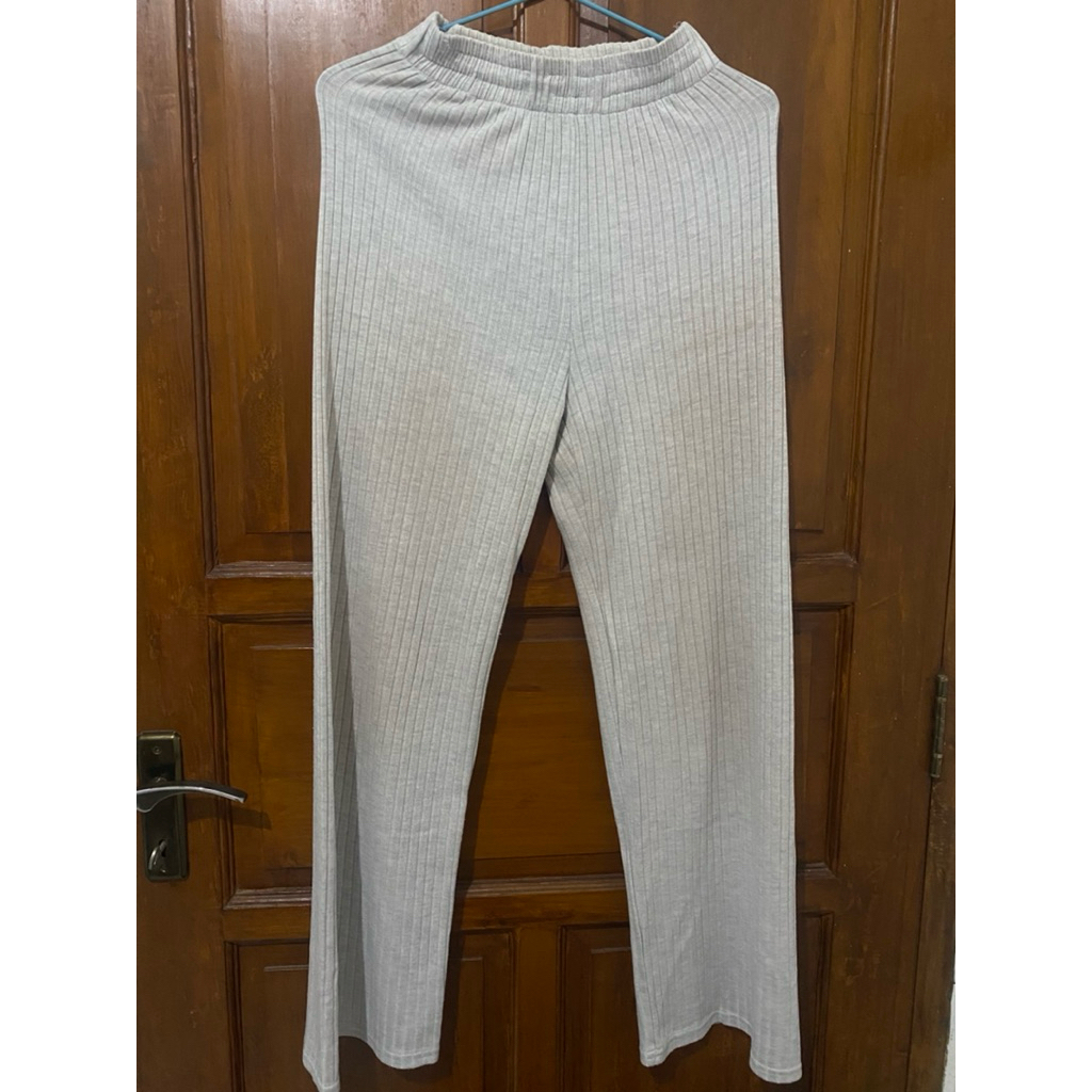 Preloved Yeona Knit Pants