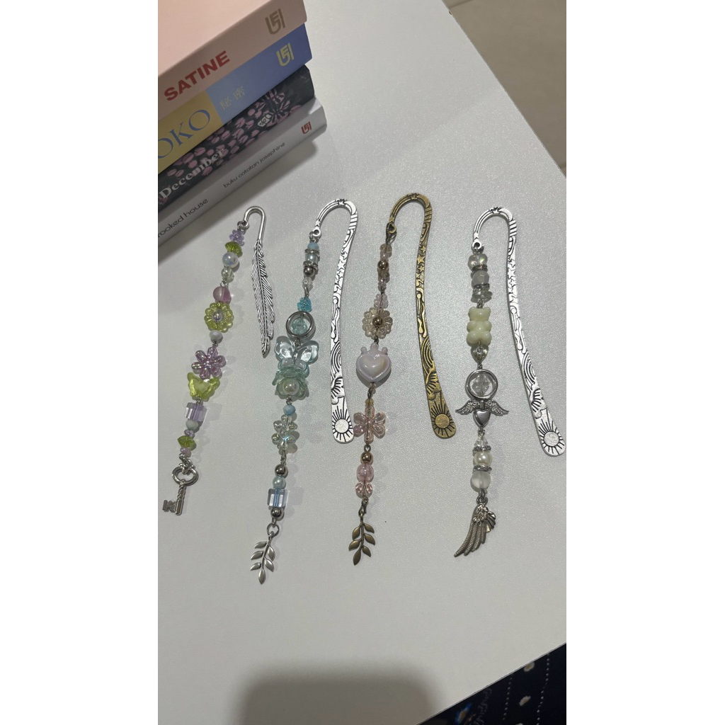 Beads Bookmark Barbie Edition