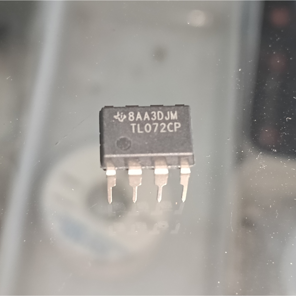 ic tl072 IC TL 072