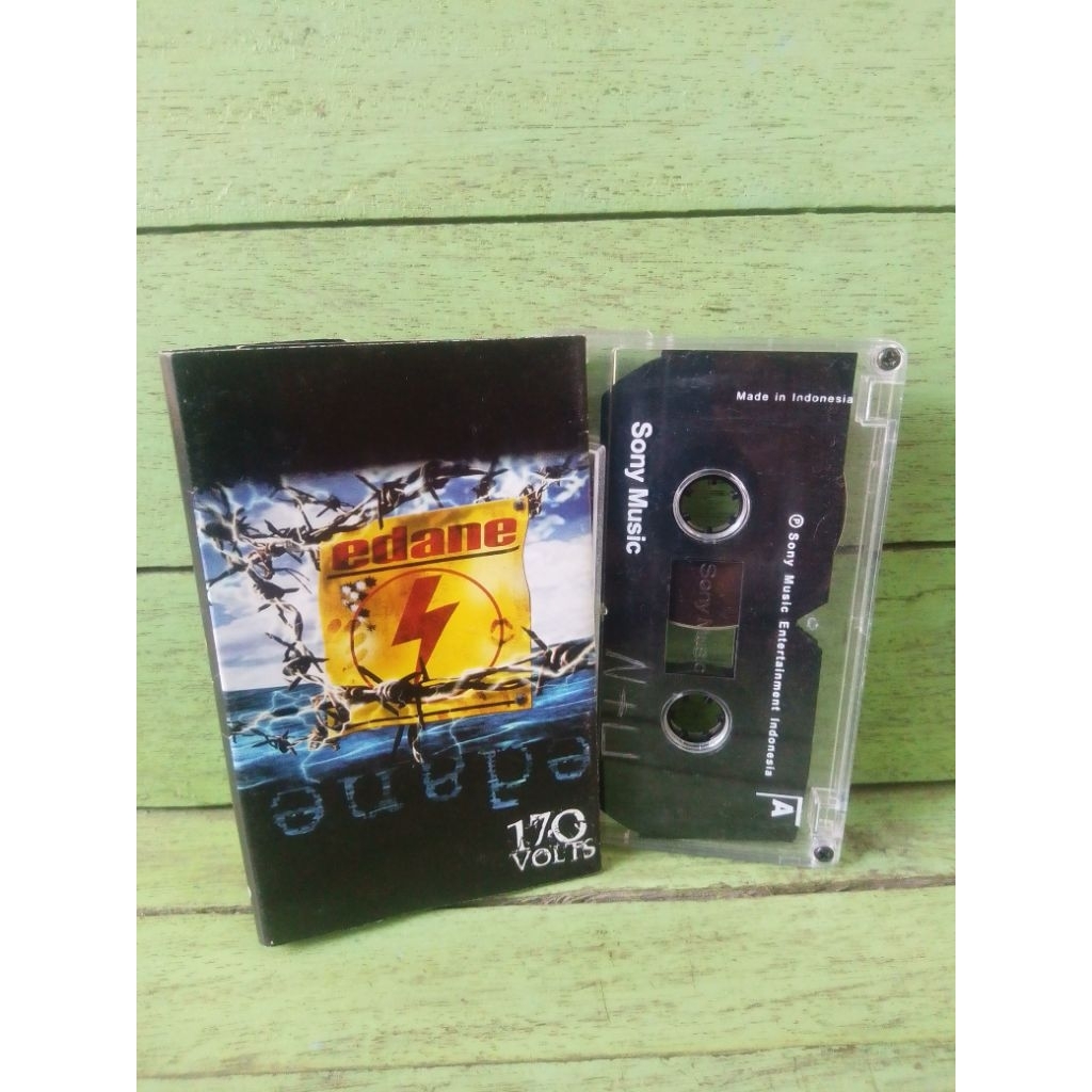kaset Edane - 170 Volts