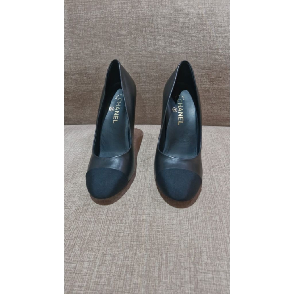 Chanel Pump Shoes Pearl Heels Black Size 39,5C Insole 25,5 cm