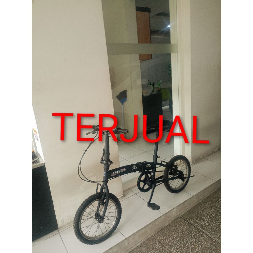 (Terjual). sepeda lipat 16 singgle speed bekas masih lumayan masih aman di goess