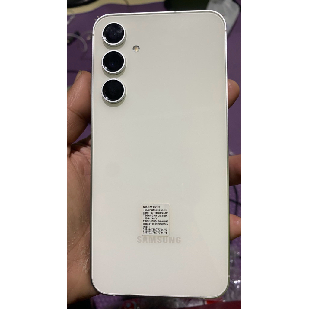 Samsung S23 FE 8/256 Second Mulus