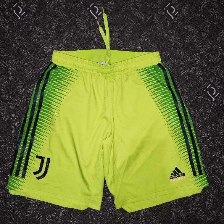 Ad*das x Palace Juventus 2019 goalkeeper shorts