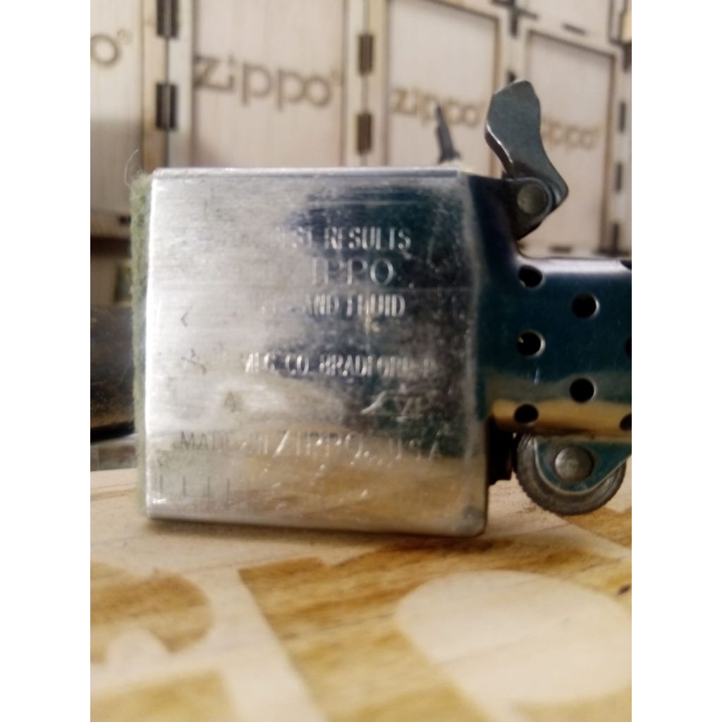 original Zippo insert Romawi tahun 2000