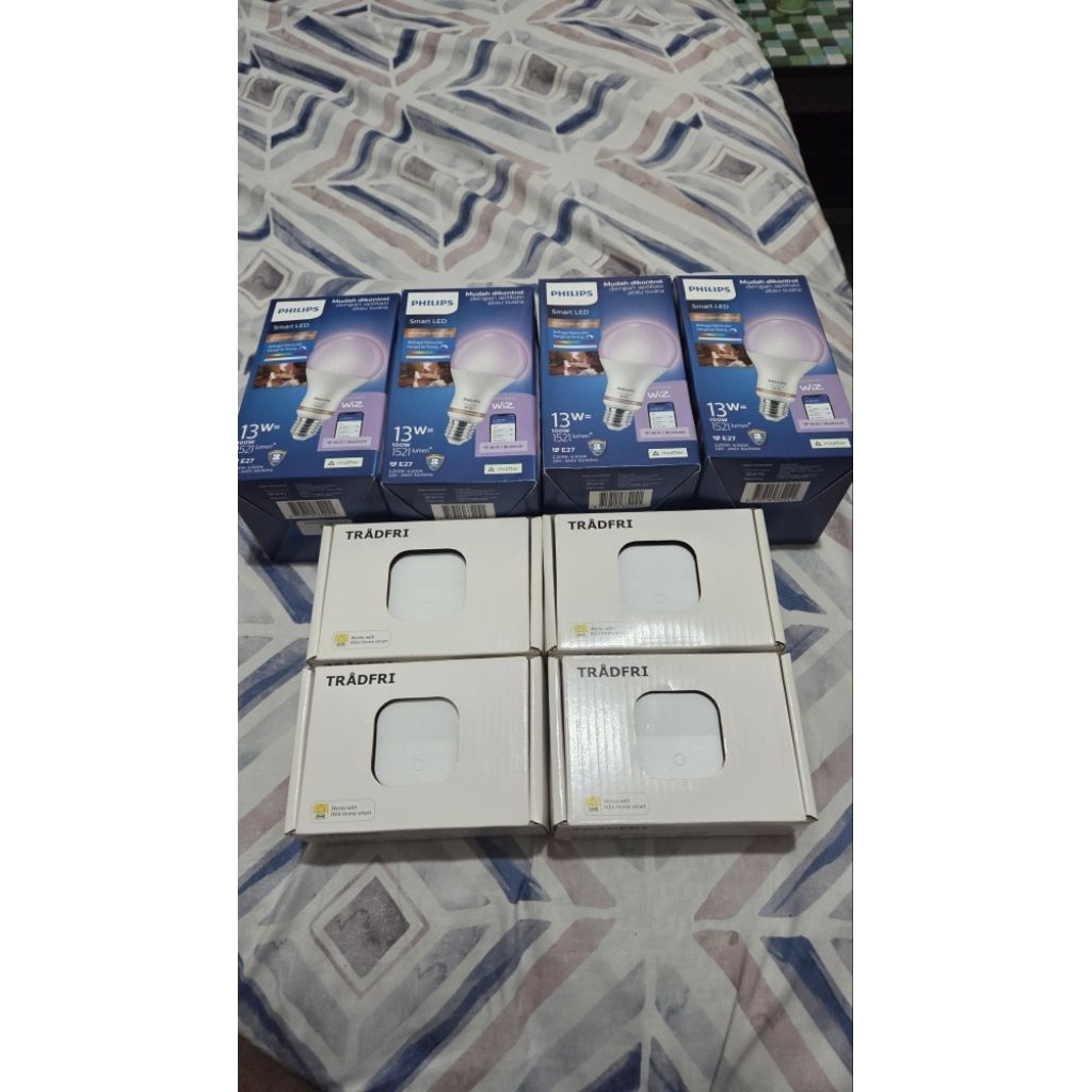Lampu Philips Smart LED dan TRADFRI IKEA Home Smart