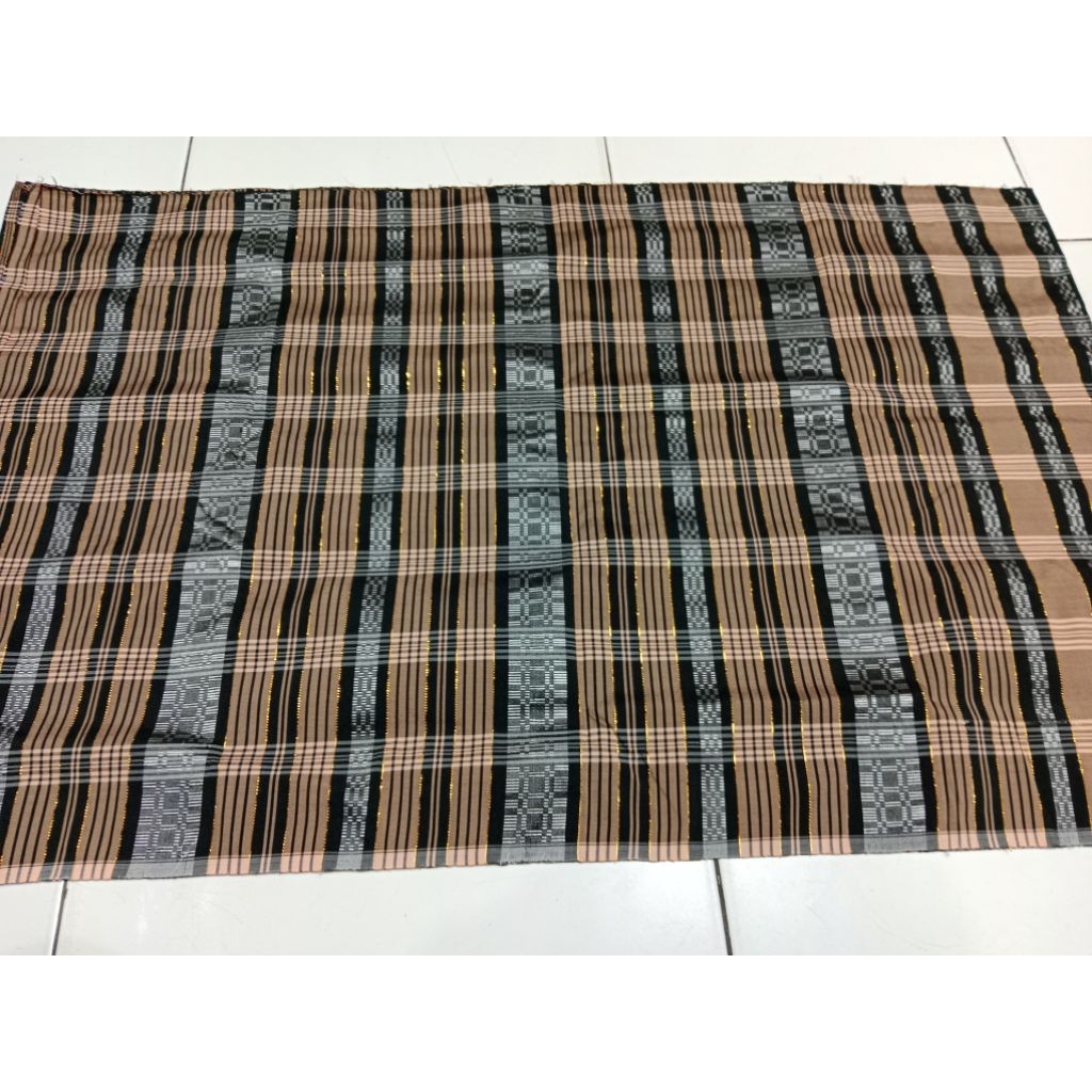 SARUNG SUTRA SENGKANG KHAS BUGIS-MAKASSAR