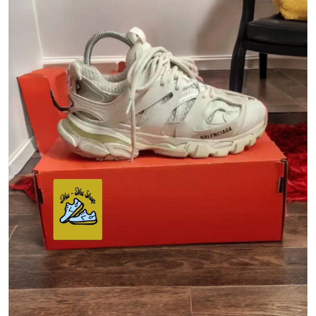 Sepatu Balenciaga track trainee white  size 36  china