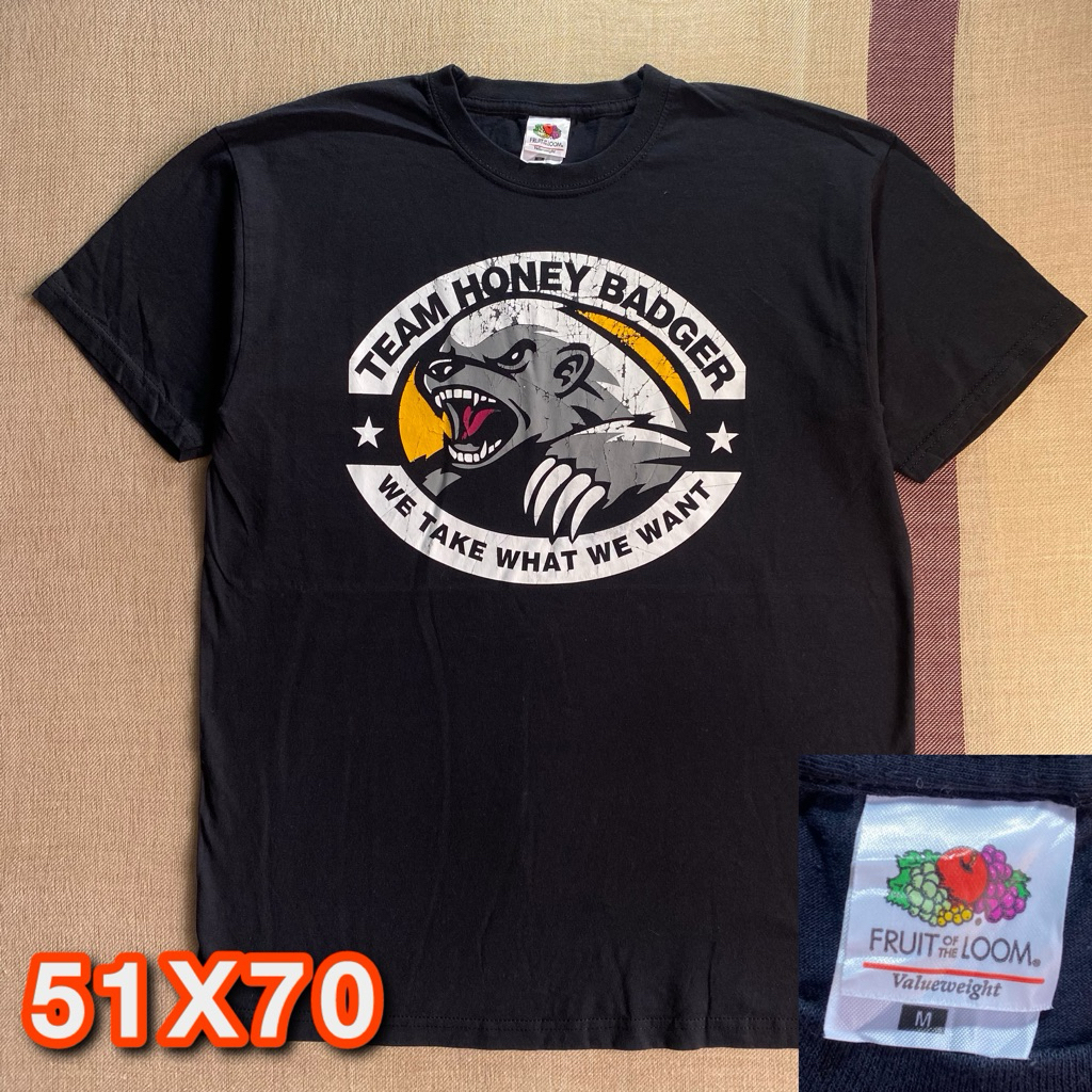 Kaos Fruit of the Loom Team Honey Badger Hitam Size M Original Second