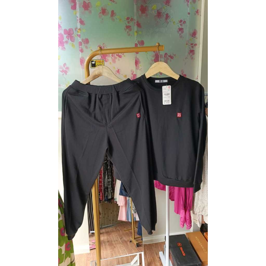 One Set UNIQLO Original Matahari