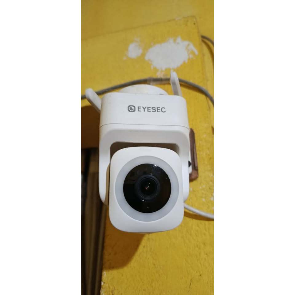 EYESEC ES07 IP Kamera Outdoor CCTV Wifi 4MP - Second Normal