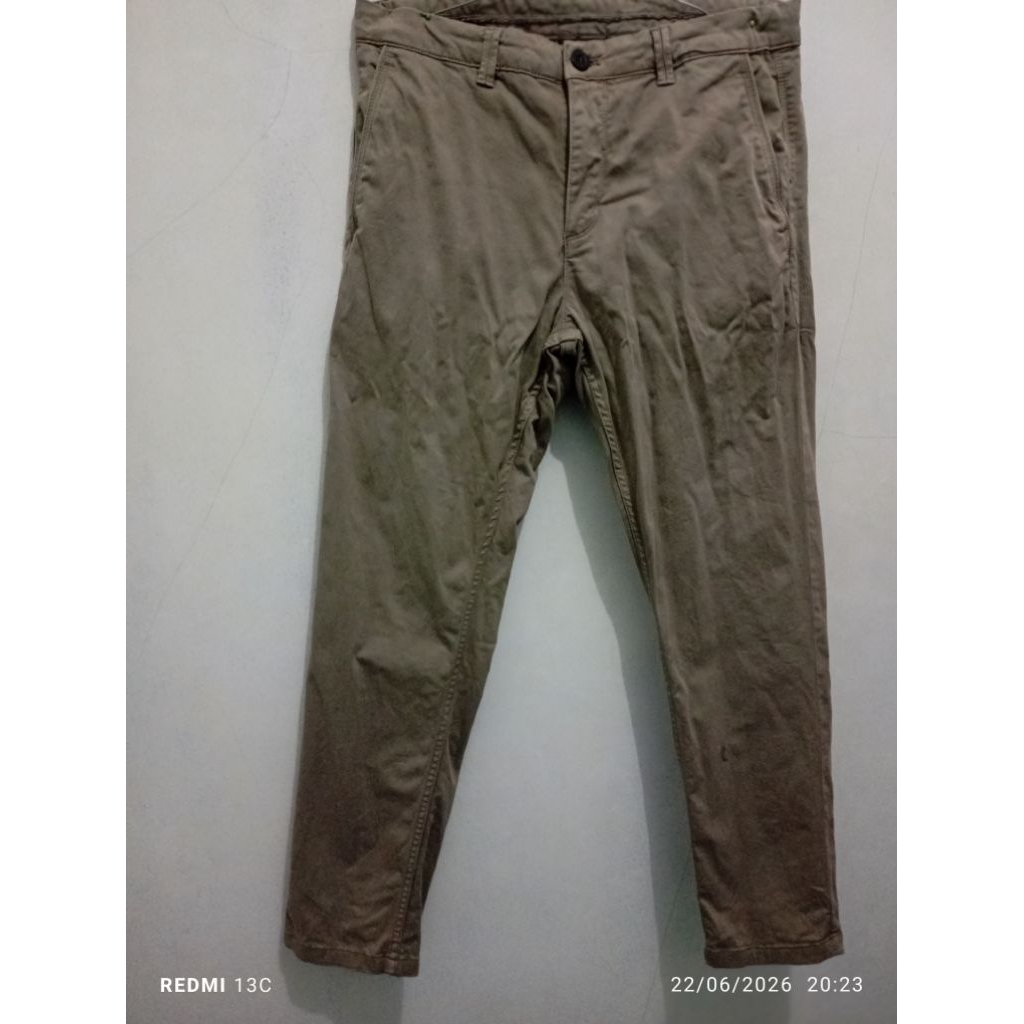 preloved celana panjang chino pria zara