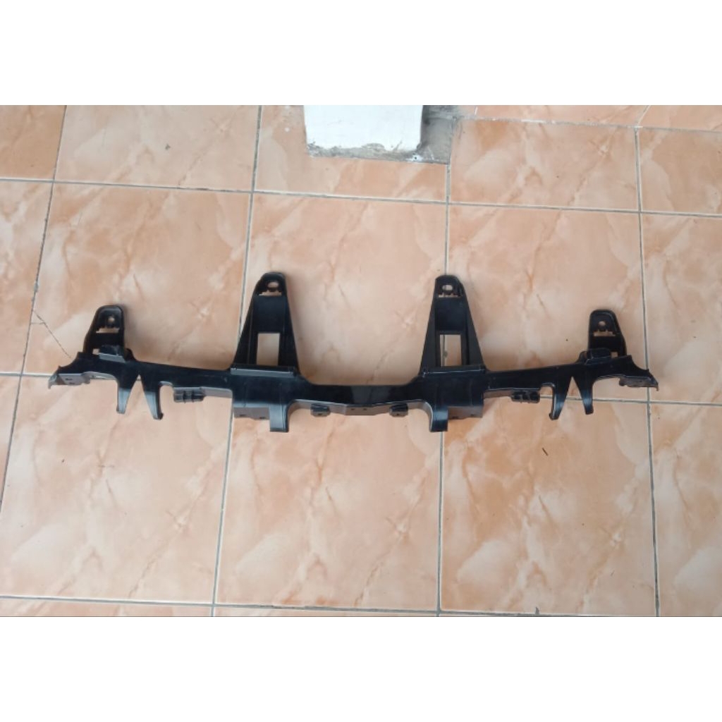 breket grill innova reborn 2016-2017-2018