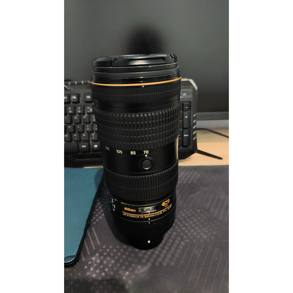 Lensa Nikon