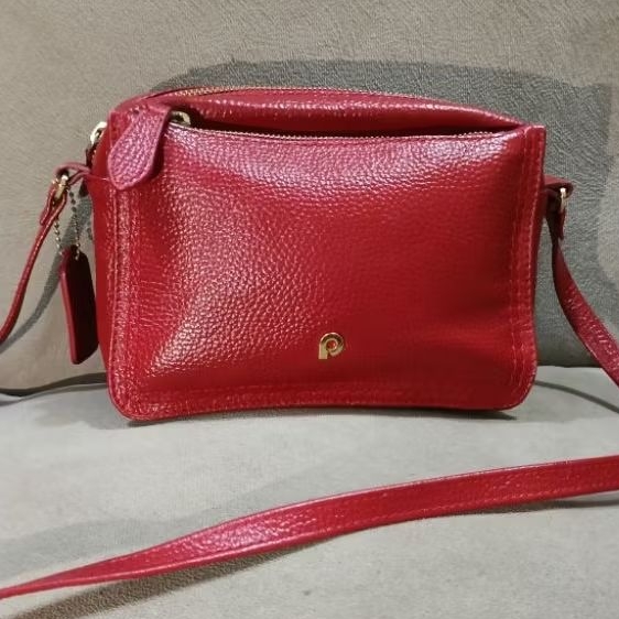 TAS SELEMPANG PAPILLON SEKEN WARNA MERAH MULUS BANGET