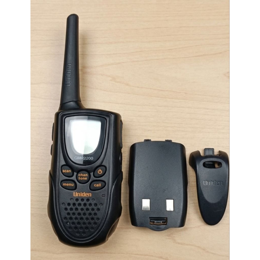 HT Bekas, Normal, Merk Uniden Type GMR2200, Frekuensi UHF, Model Unik