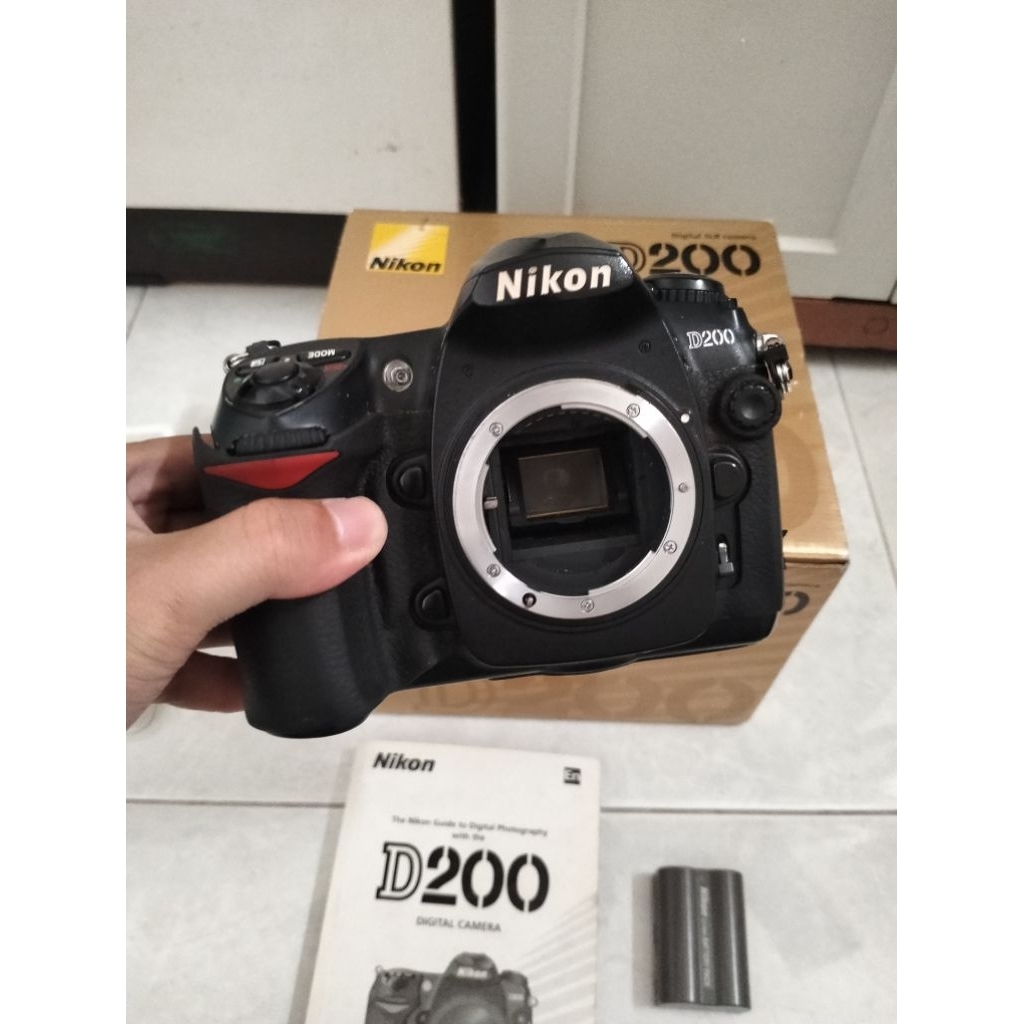 KAMERA NIKON D200 BODY ONLY