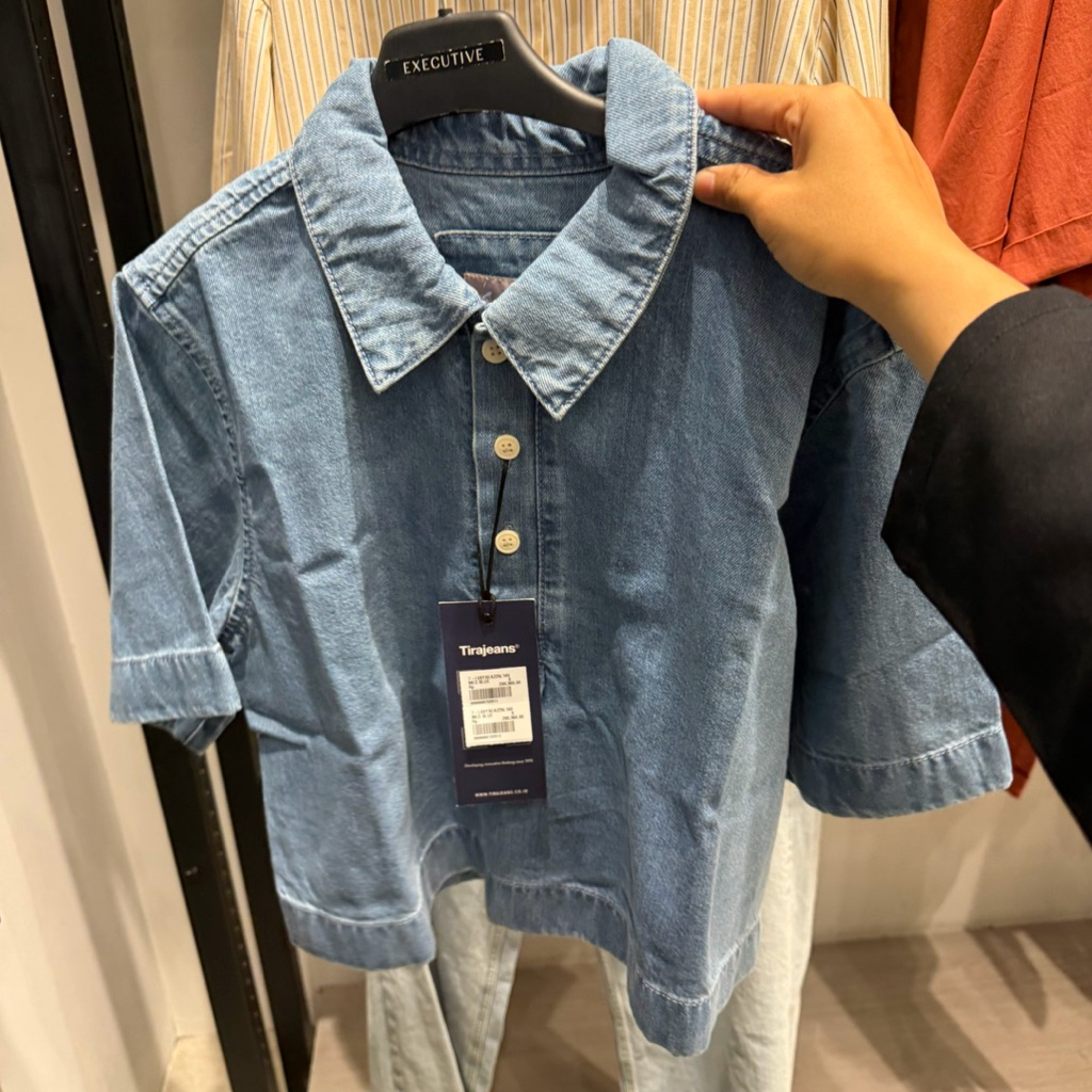 kemeja denim lengan pendek cewek Tirajeans X executive sale