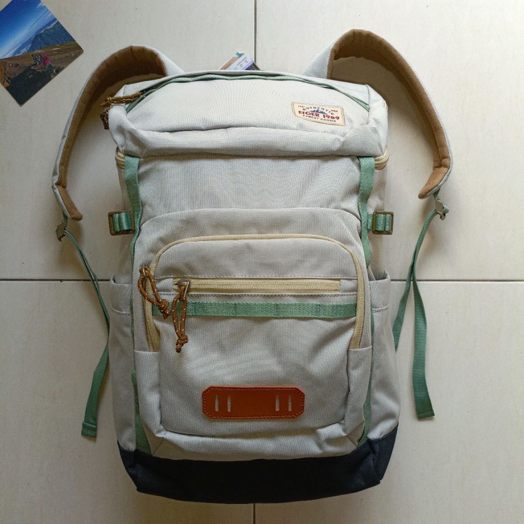 Weekender Pack 22L Grey