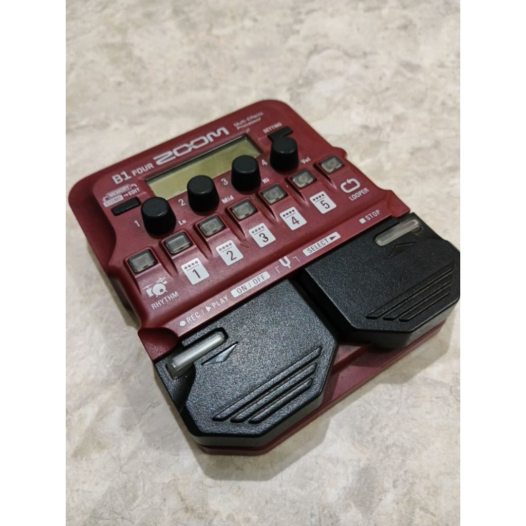 ZOOM B1FOUR (second)