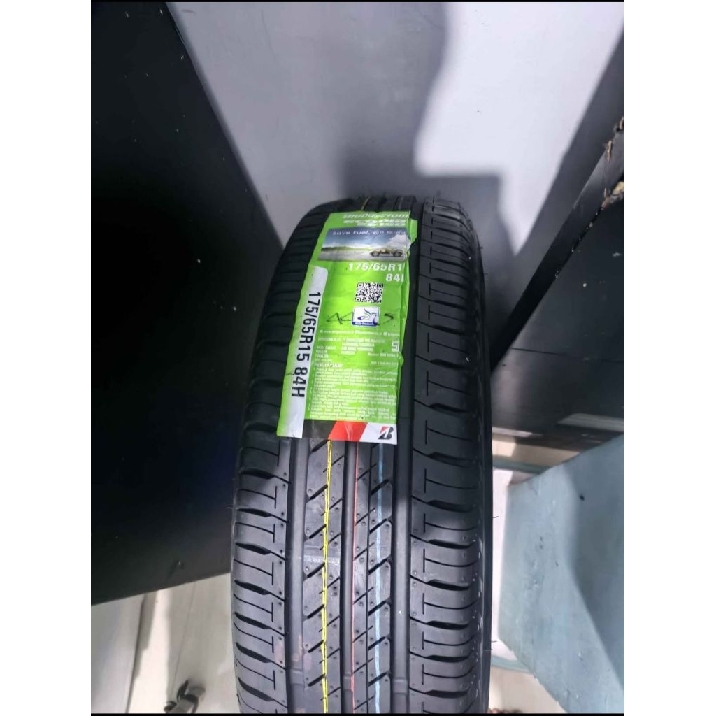 Bridgestone R15