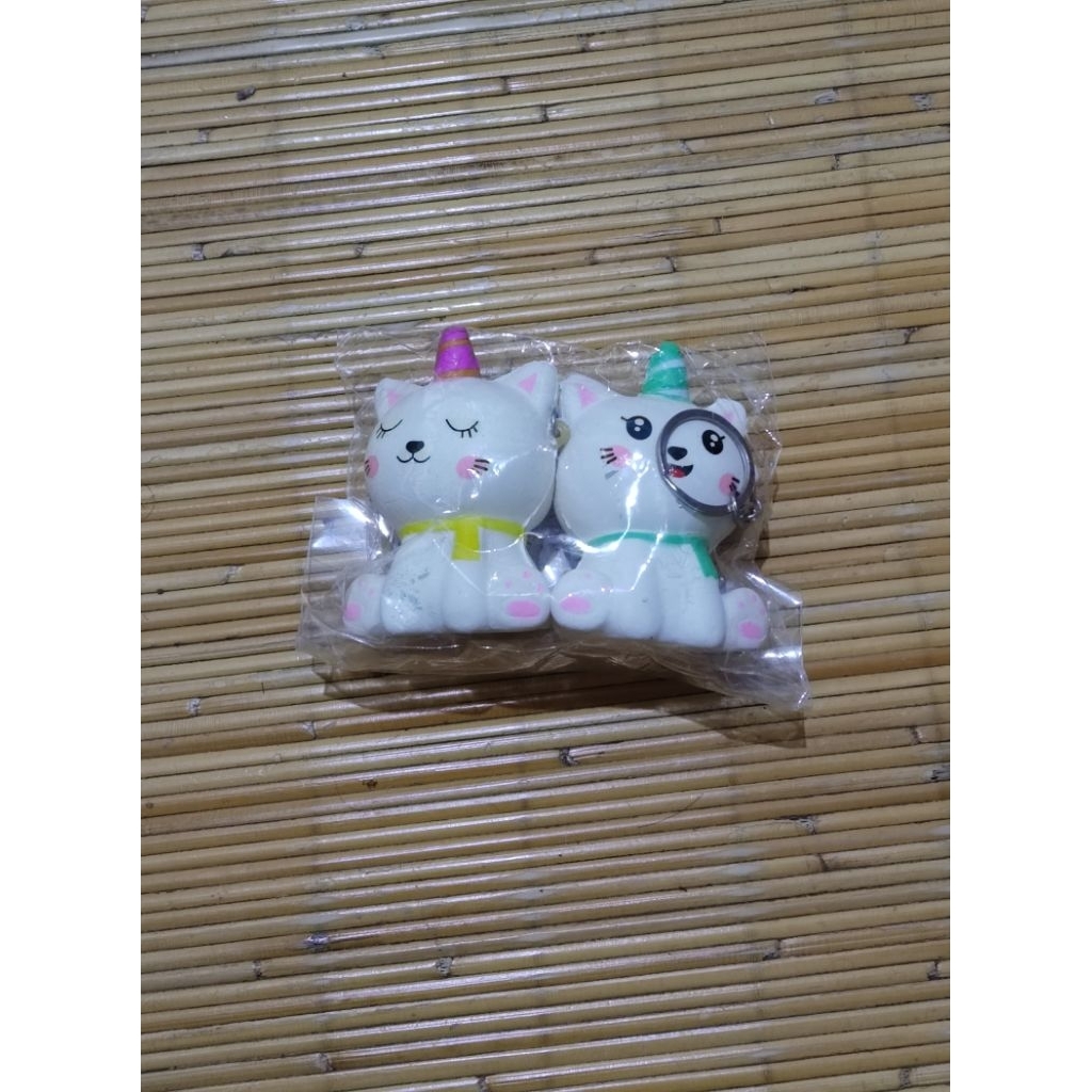 (Squishy Preloved) 2 cat squishy common