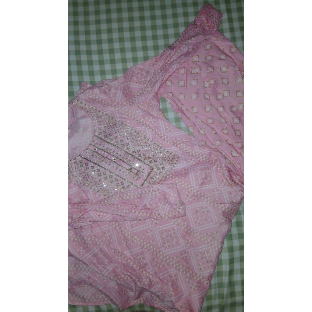 kurti pakistan