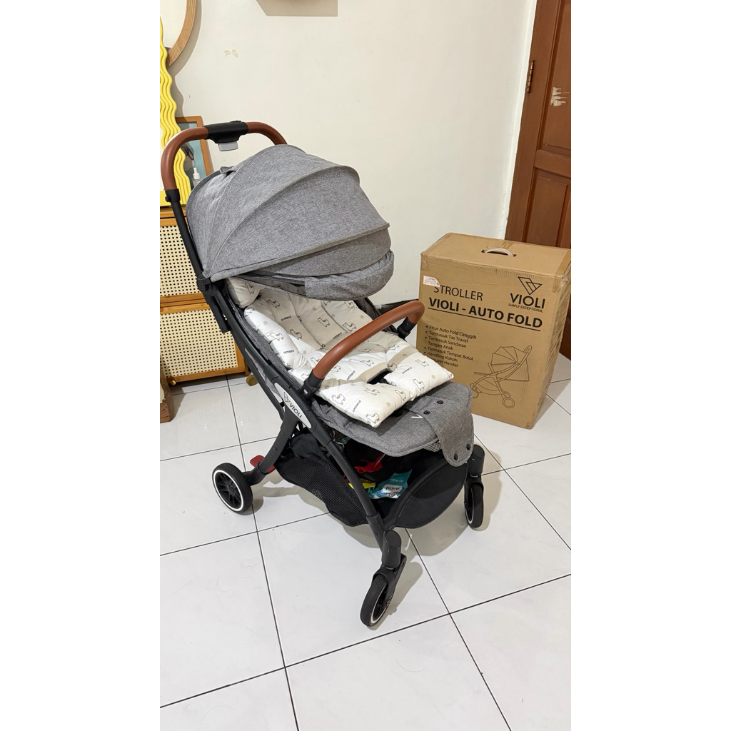 Preloved stroller violi