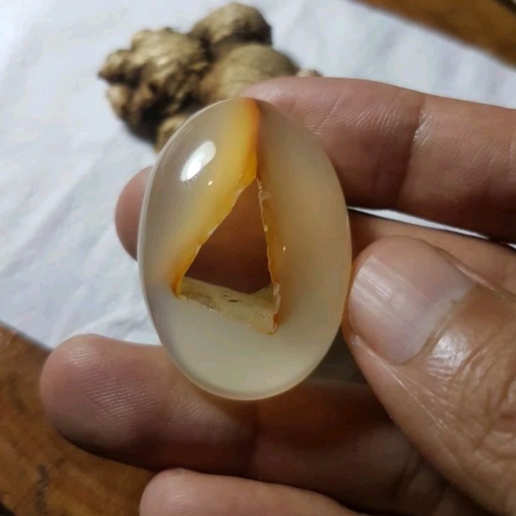 Batu cincin combong putih jumbo istimewa