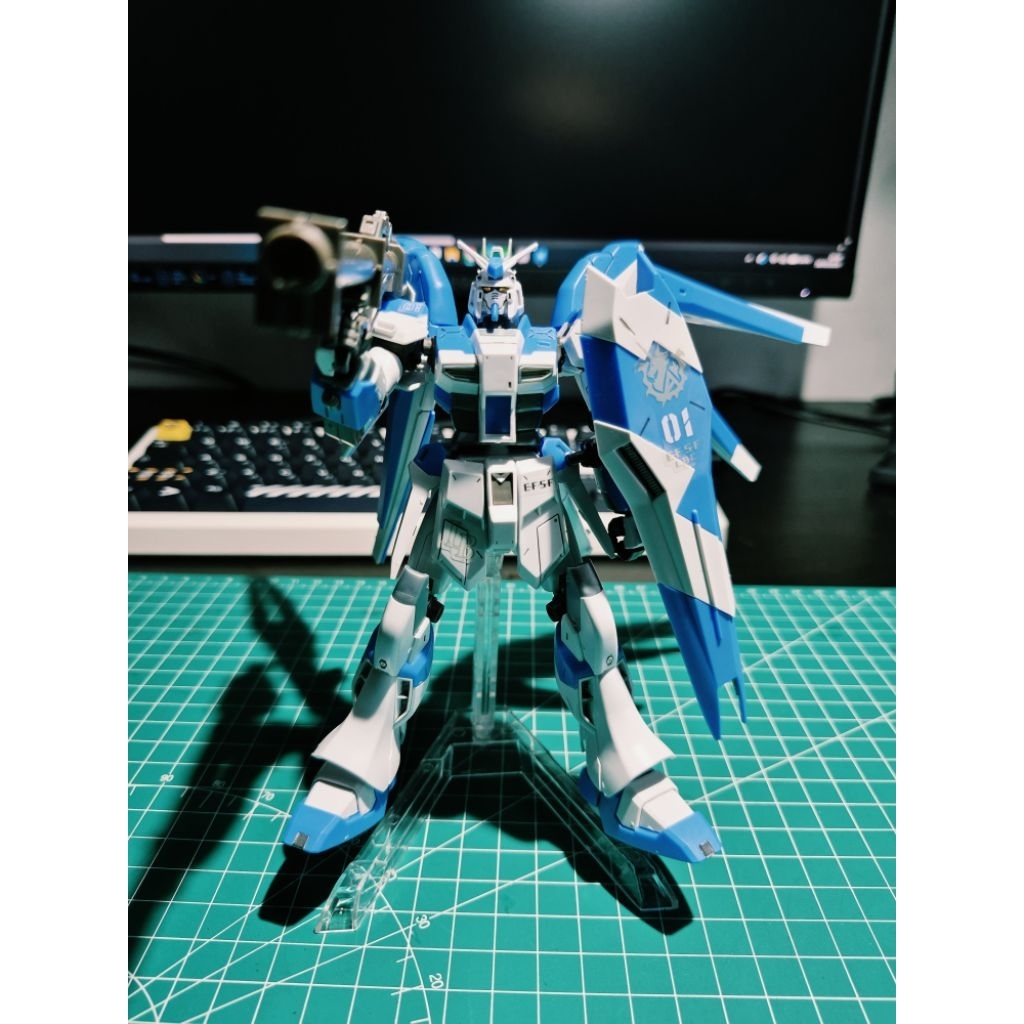 Bundling Set High Grade (HG) Nu Gundam & Hi-Nu Gundam