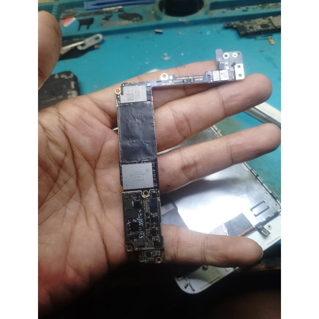 mesin iPhone 7 plus 128 minus tidak bisa di charger dan passcode support bypass cell